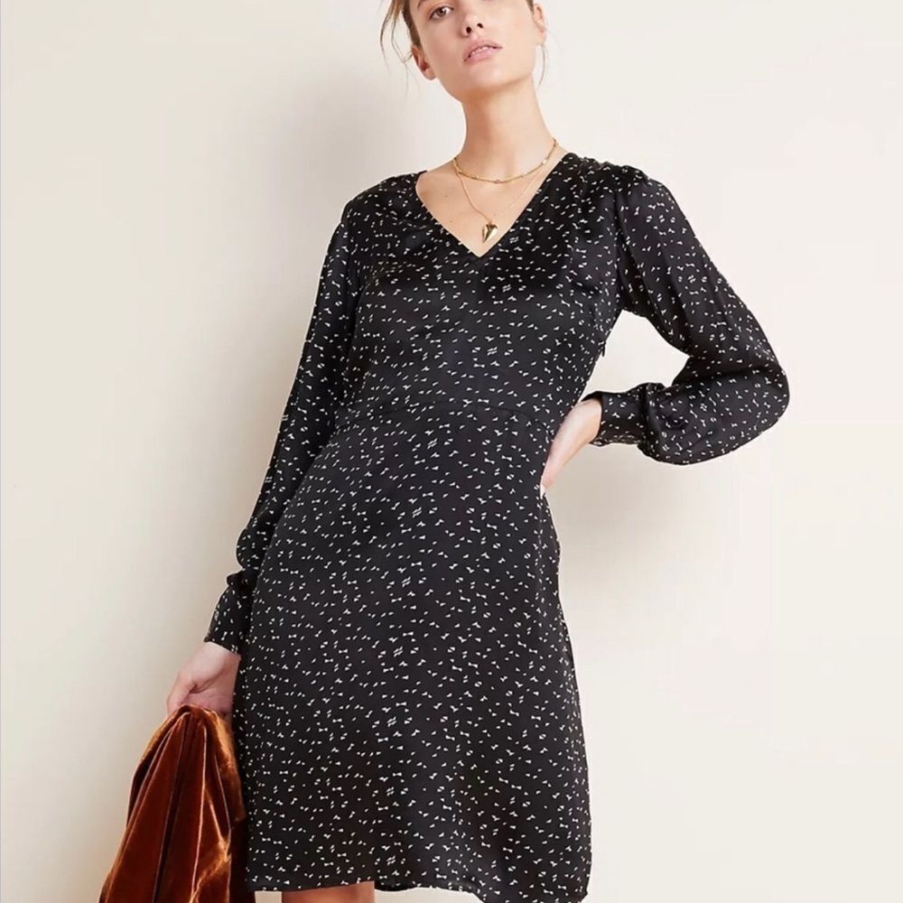 VELVET BY GRAHAM & SPENCER RACHEL SATIN‎ TUNIC DRESS sz Small.  NWOT